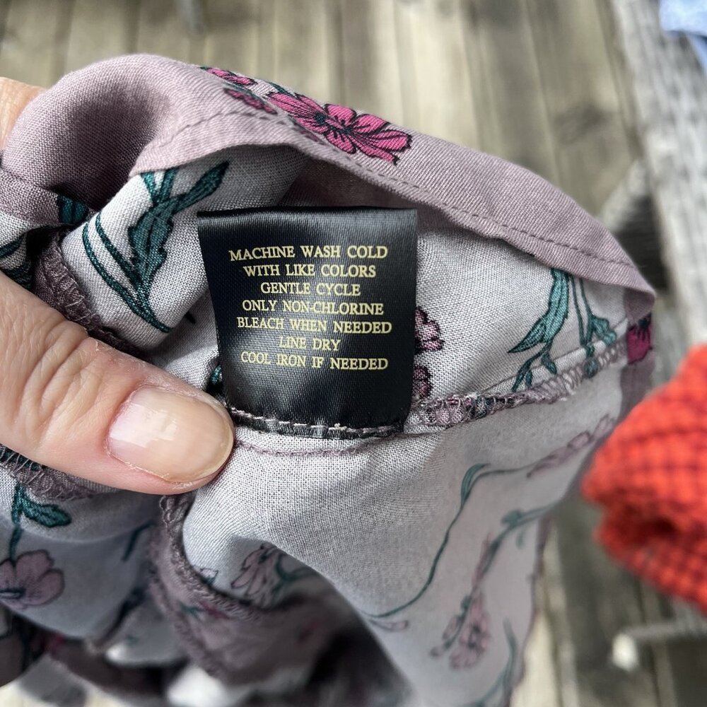 Lee Women Titanium Purple Floral Rayon Button Down Blouse XL NWT 112327543 - Picture 6 of 7